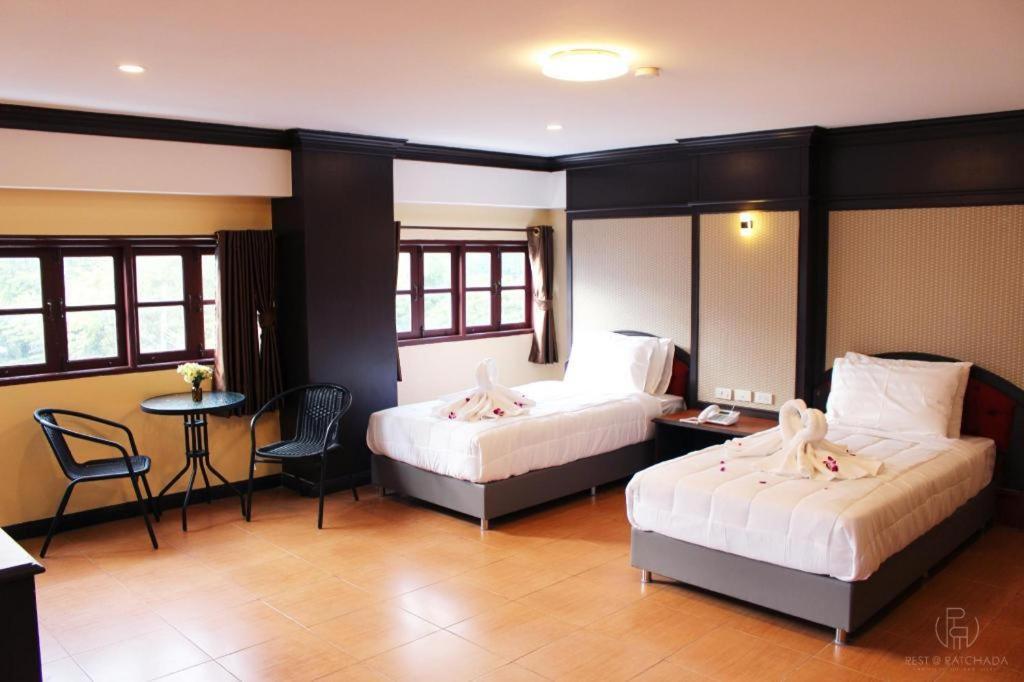 Rest@Ratchada Hotel Banguecoque Exterior foto